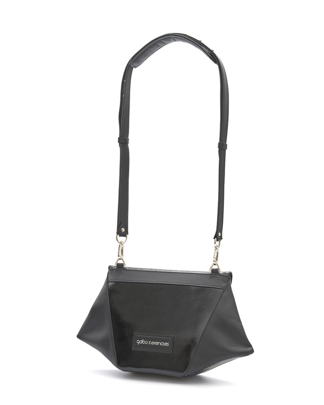 Trapéz kicsi clutch vállpánttal, Fekete lakk